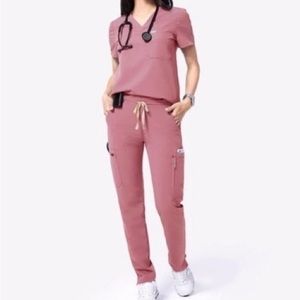 Figs mauve scrub set. Small/small tall